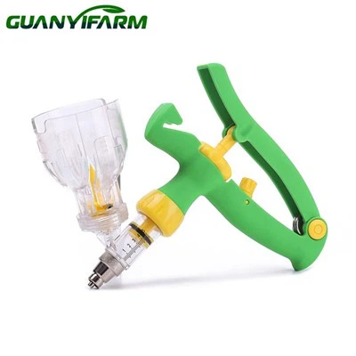 G-shaped Plastic Steel Syringe